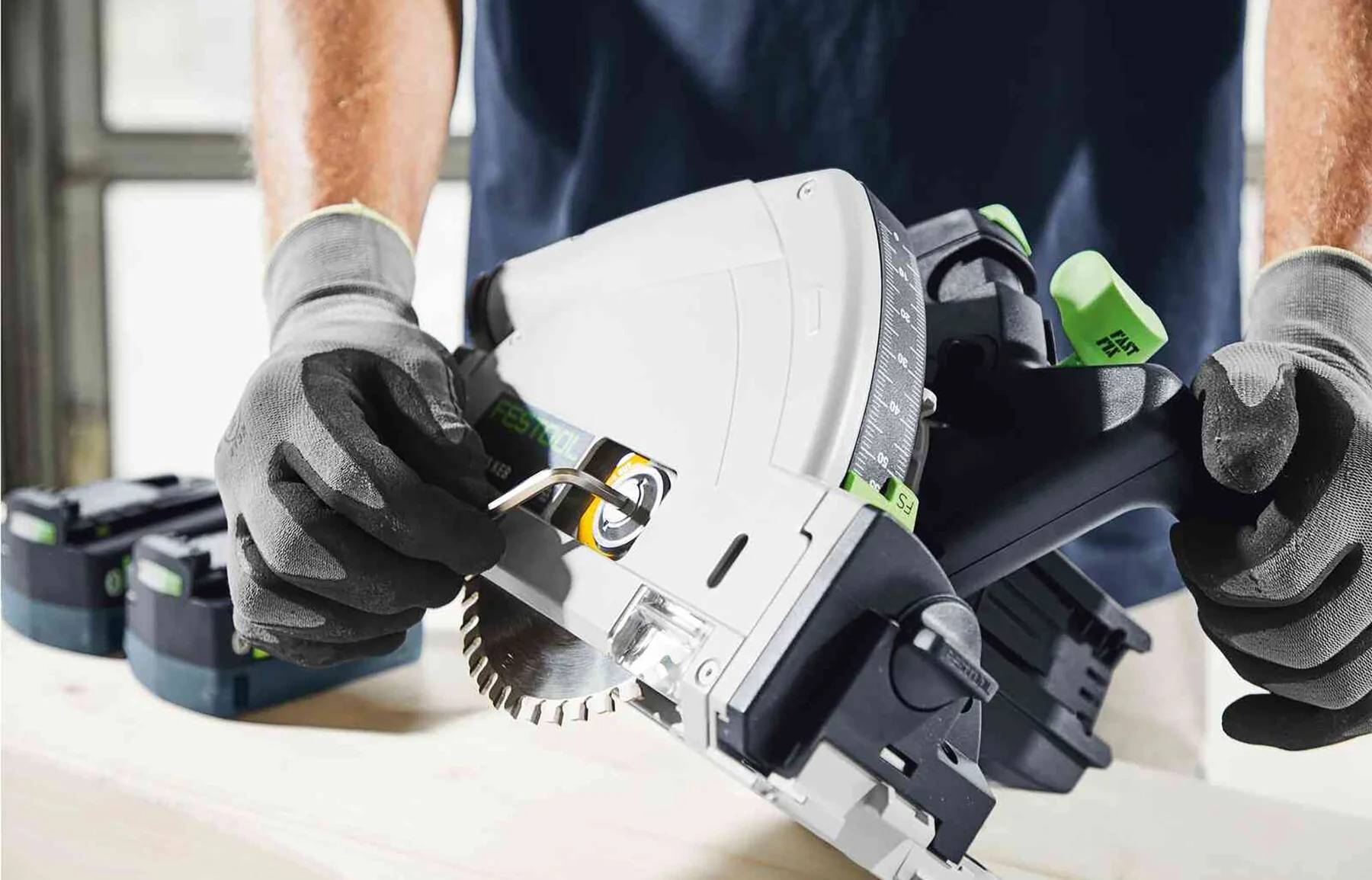 FESTOOL TSC 55K 18V 160mm Cordless Plunge Saw 5.0 Ah XL Set in Systainer with 1400mm Rail [TSC 55KEBI-Plus/XL-FS] [577282] - Image 6